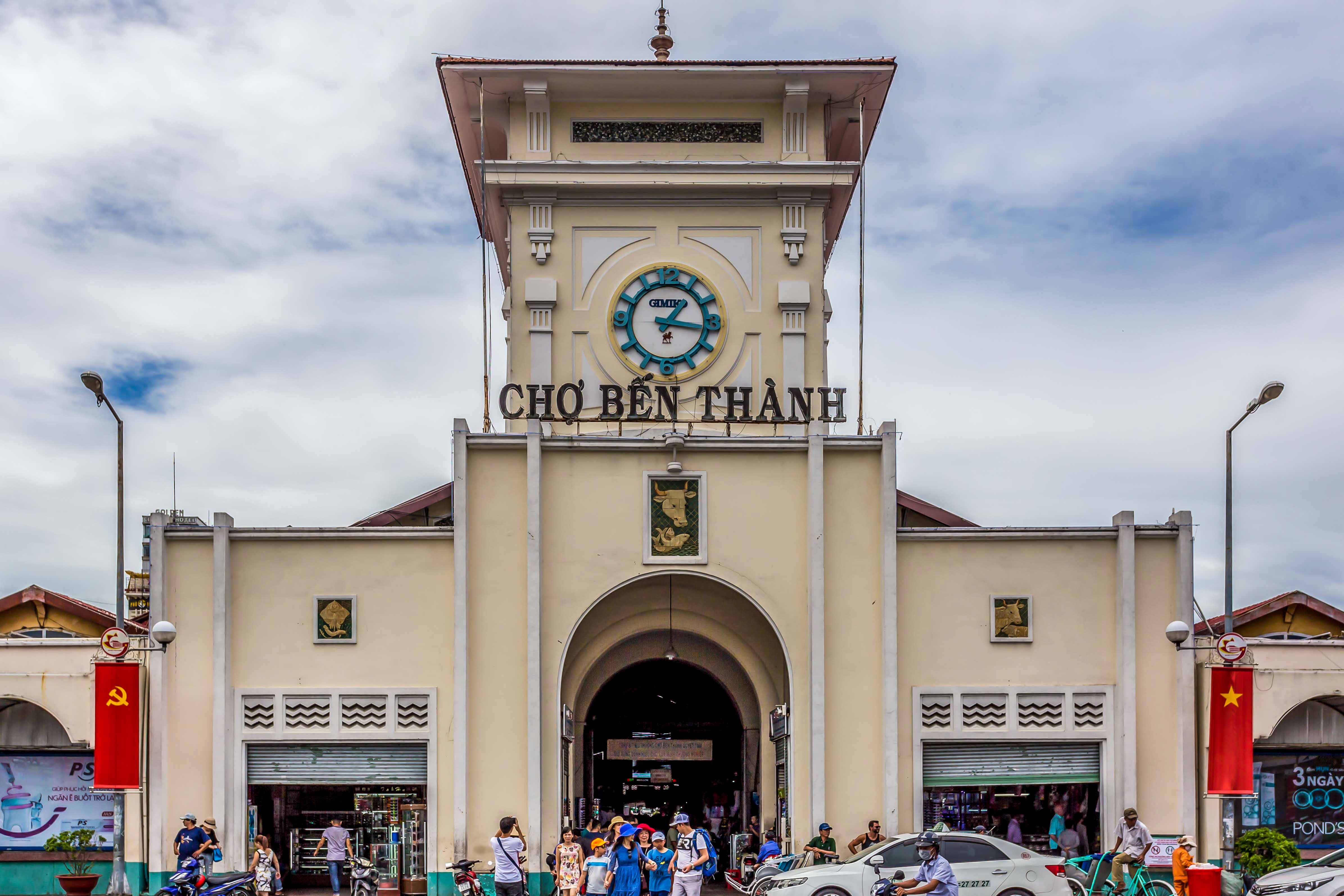 Saigon's Markets - The Ultimate Guide to Ben Thanh Market And More