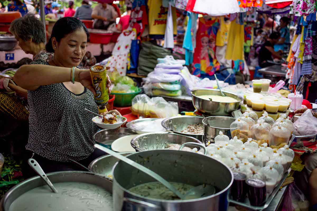 5 Must Try Vietnamese Desserts And Where To Find Them In Saigon - The Christina's Blog