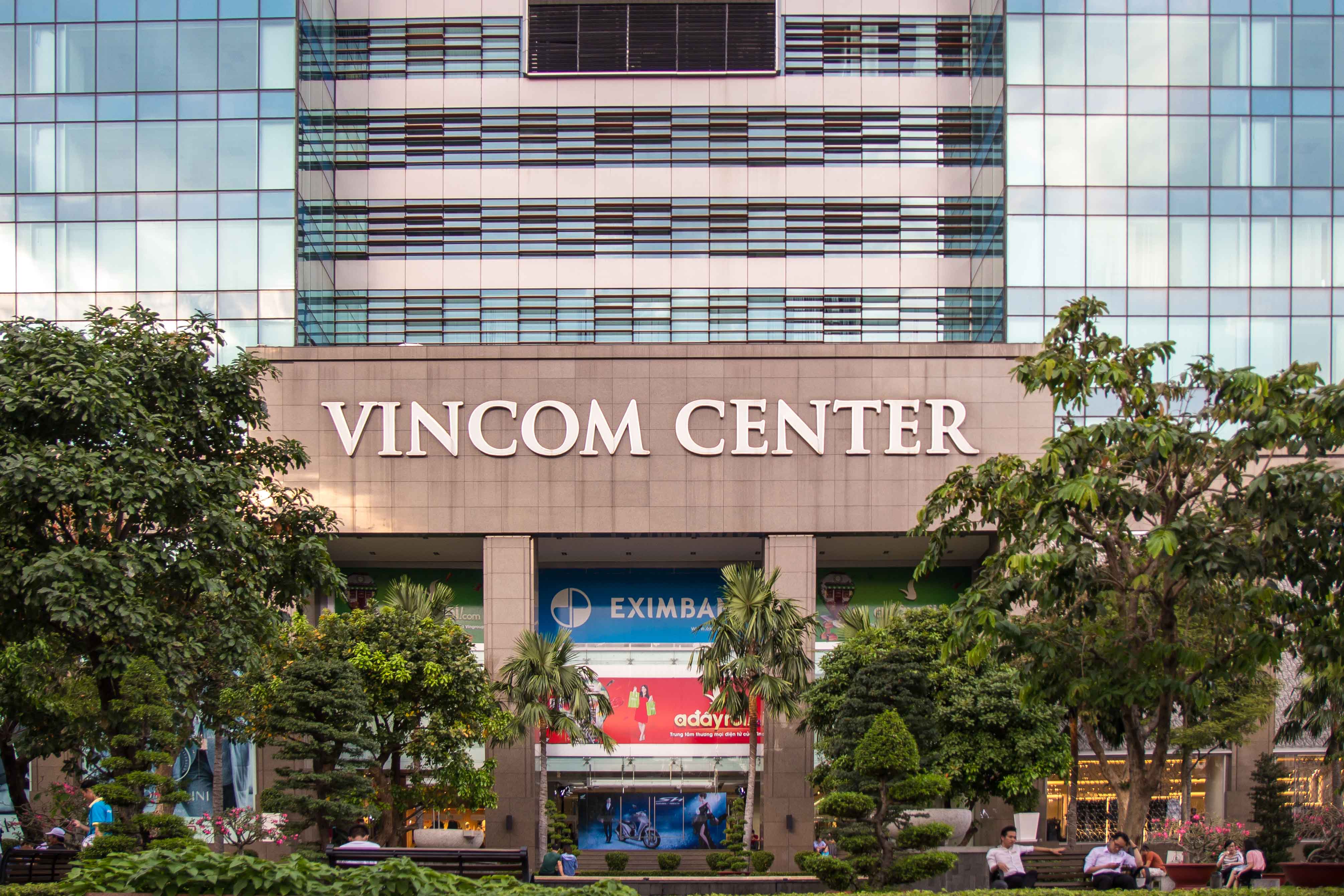 The Ultimate Guide to Shopping in Saigon - The Christina's Blog
