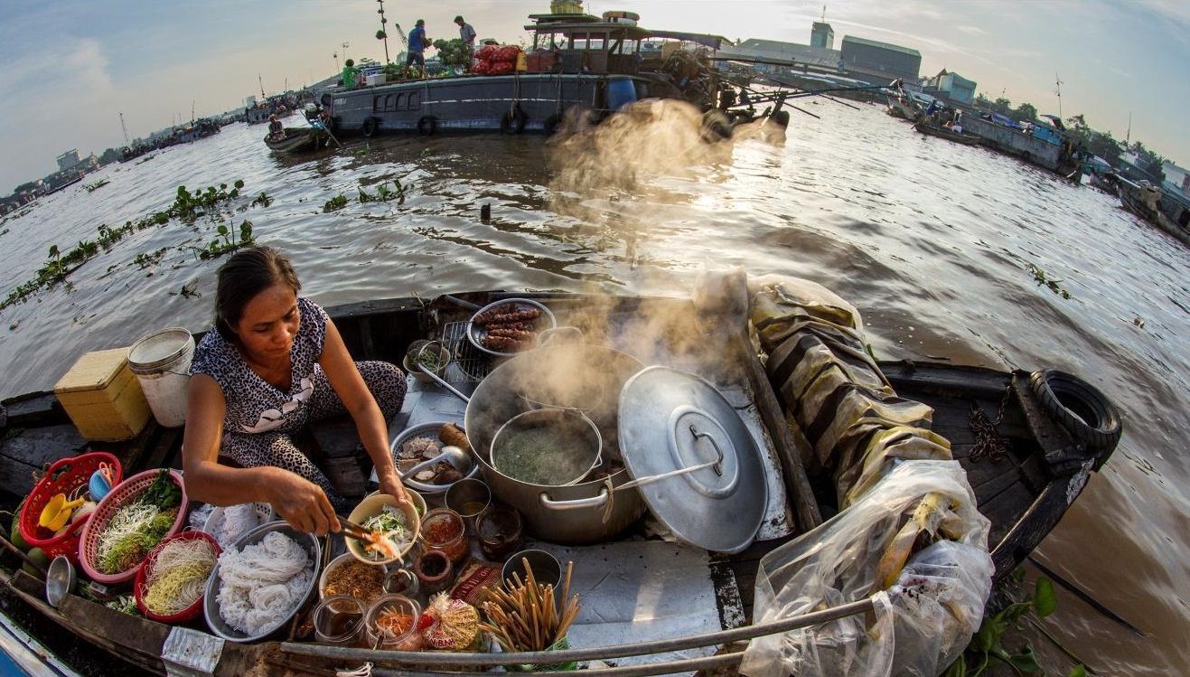 what to eat at cai rang floating market food