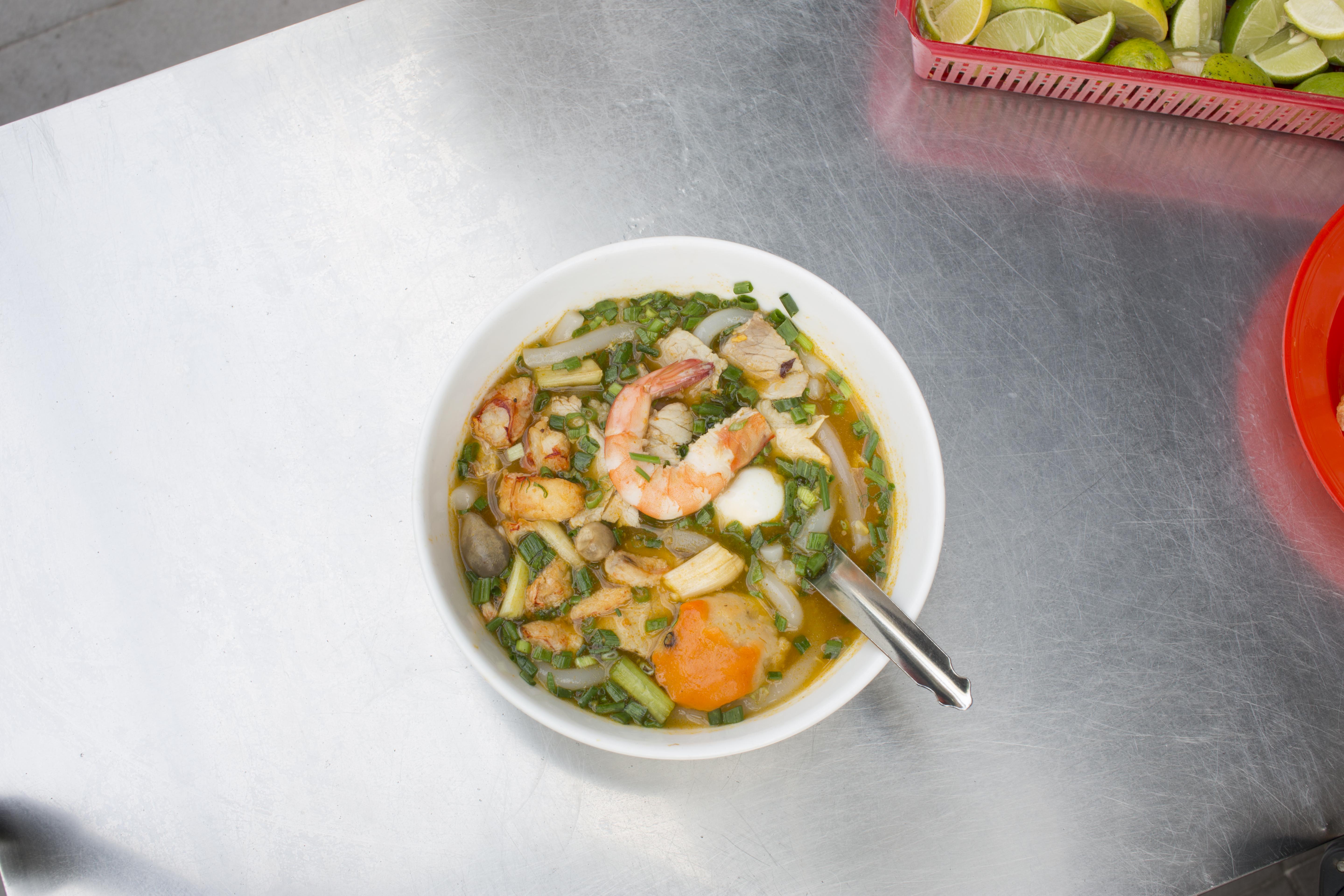 how to eat topica noodle