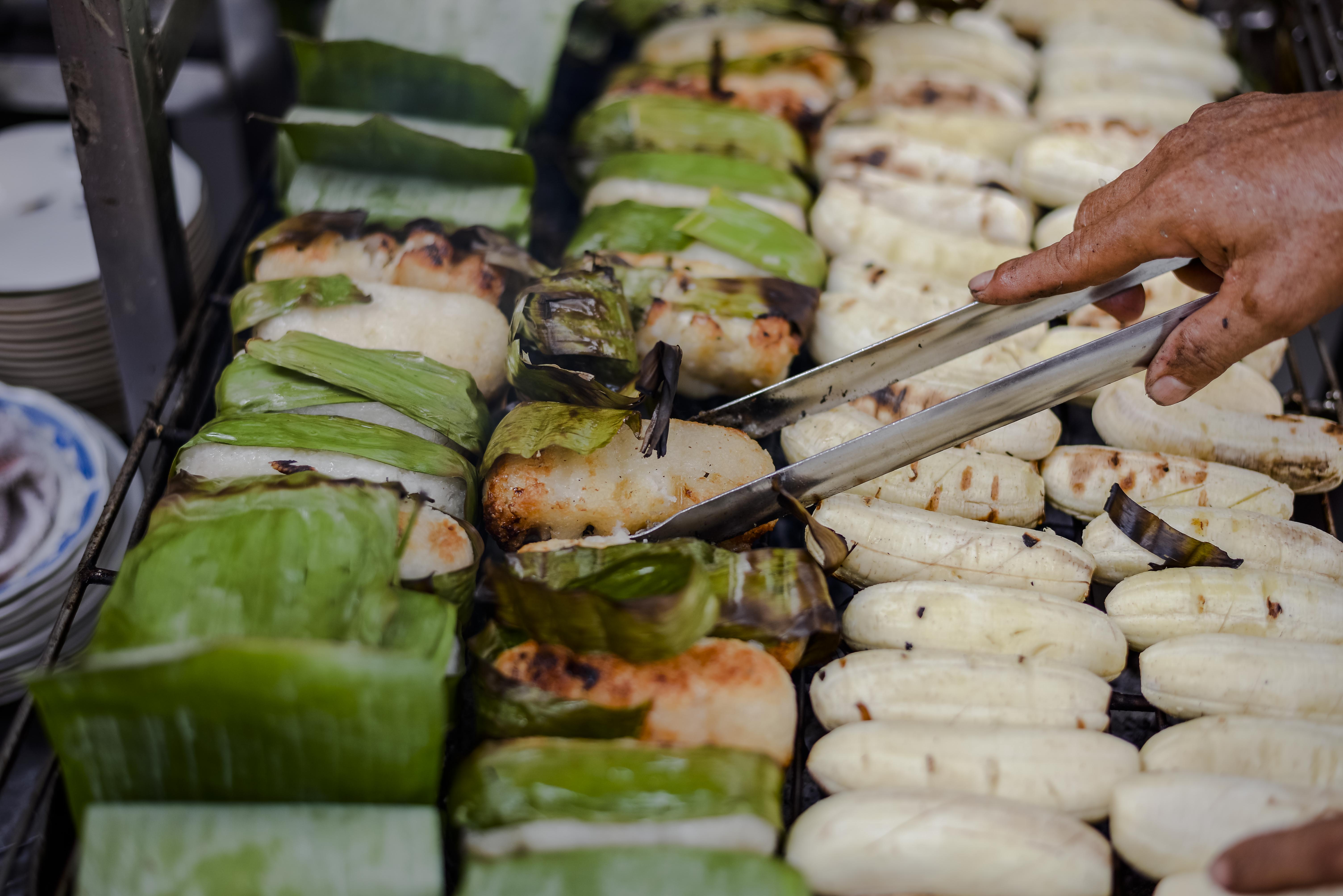 Grilled bananas - saigon specialty 