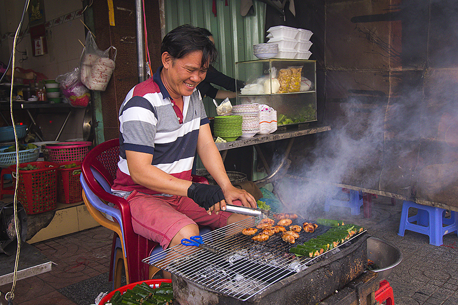 onetrip saigon food tour