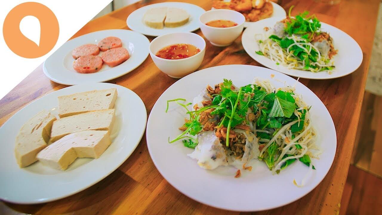 Banh Cuon - Vietnamese Steamed Rice Rolls And All You Need To Know About It