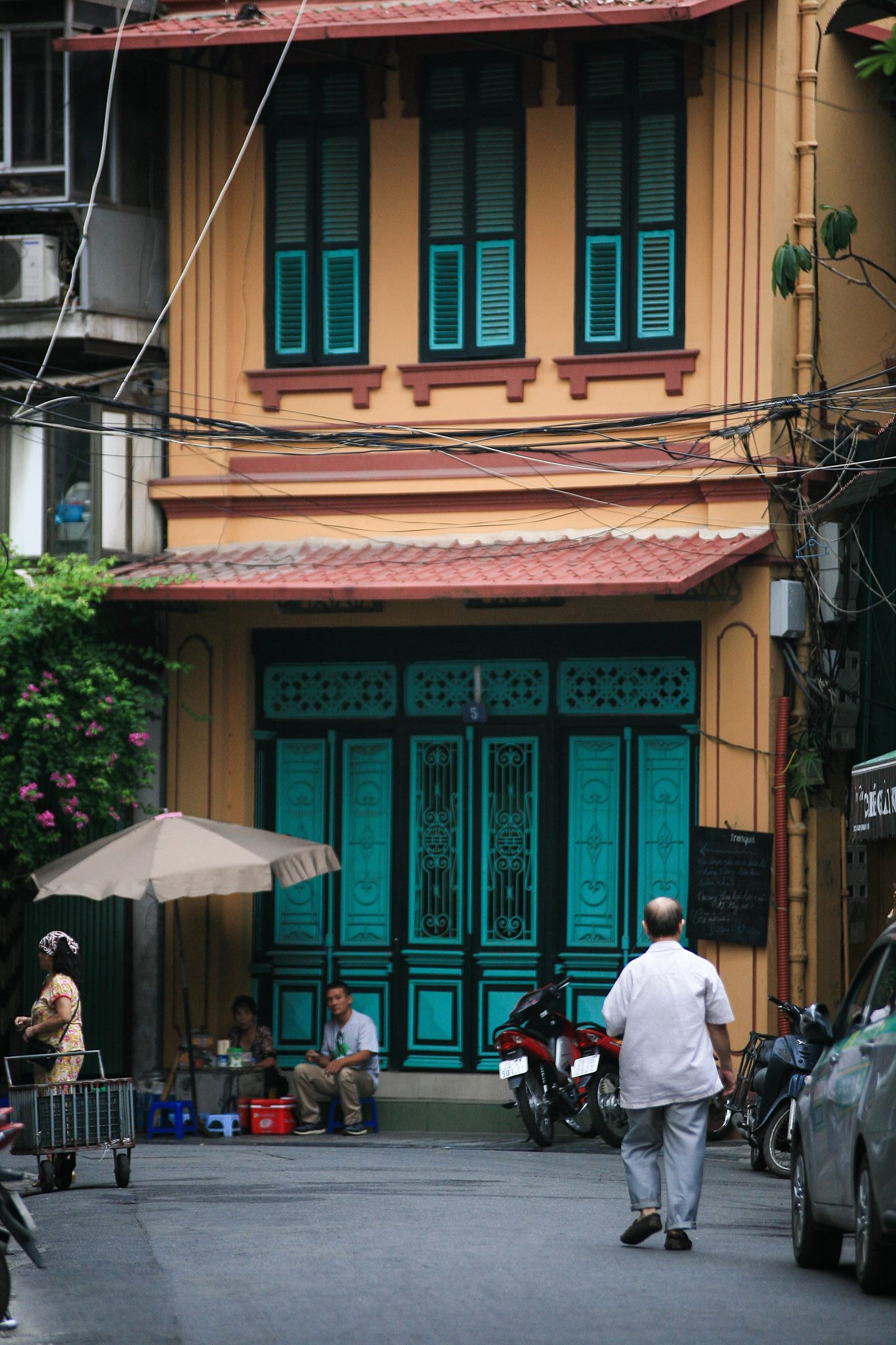 Places To Stay In Hanoi Old Quarter Thatll Help You Explore - 