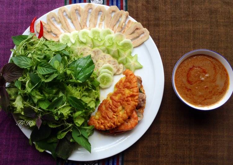 what to eat in hue, vietnam banh khoai hue