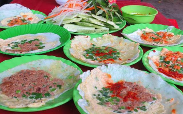 what to eat in hue, vietnam best food to eat in hue vietnam