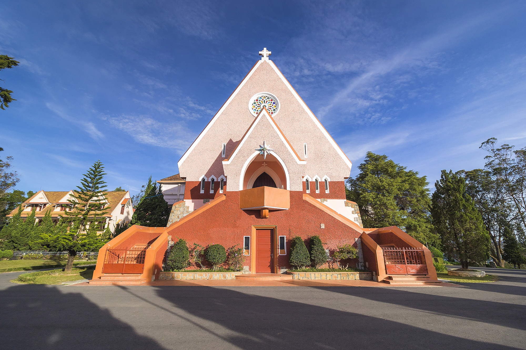 tourist attractions in da lat