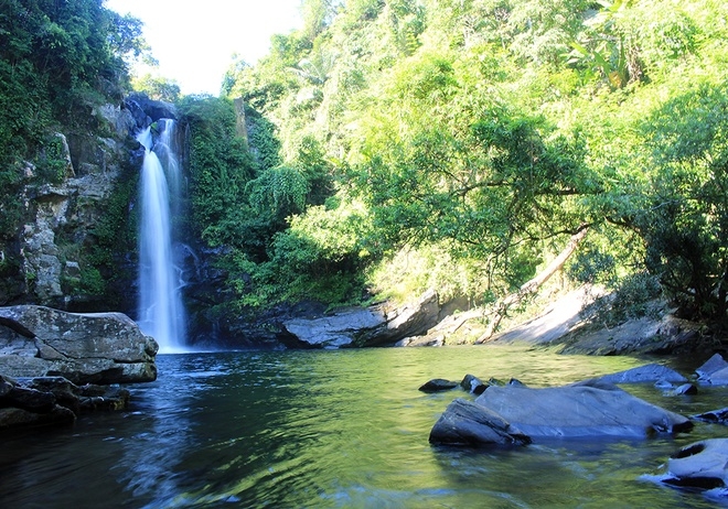 gieng-troi-waterfall-danang