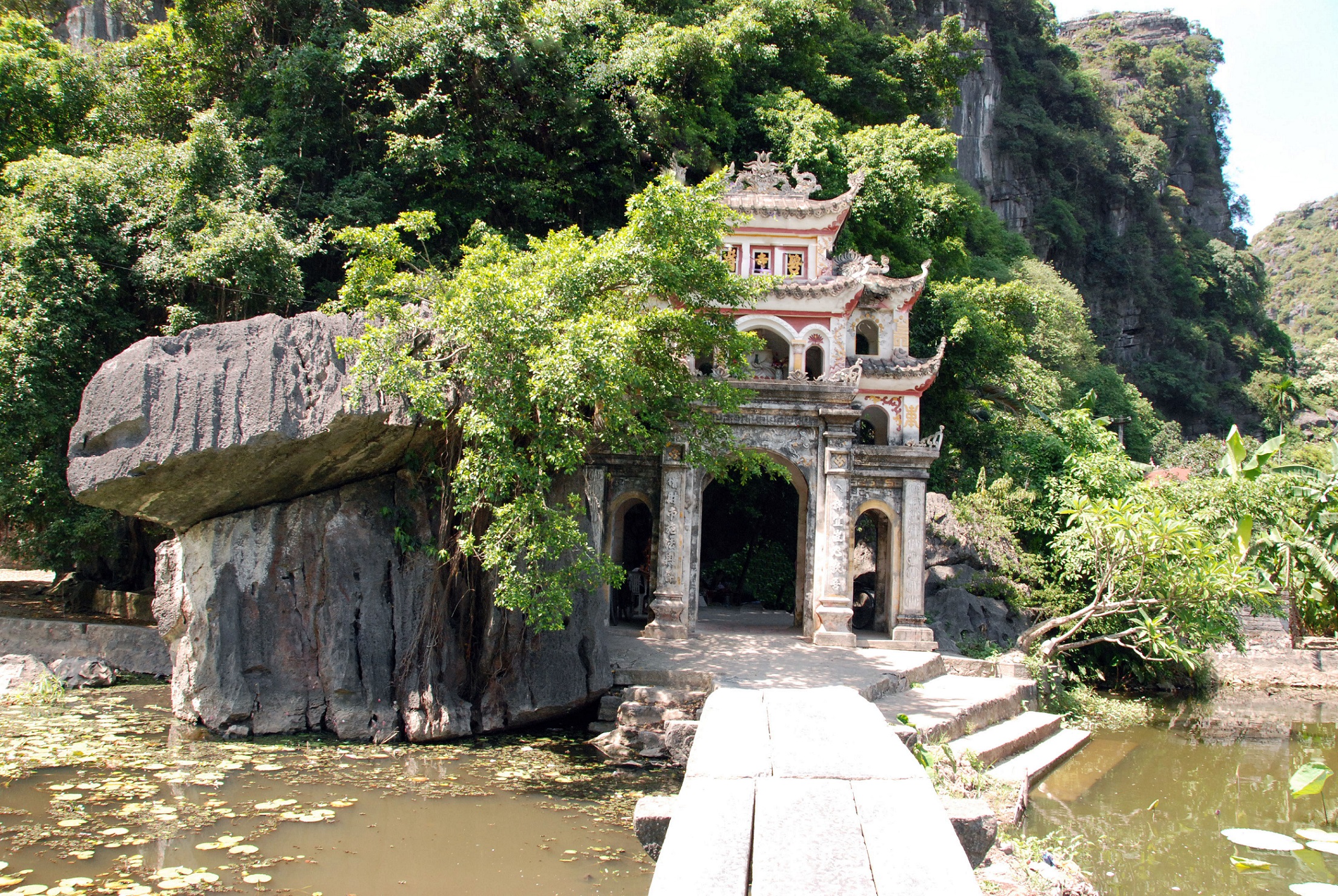 what to do in ninh binh bich dong pagoda