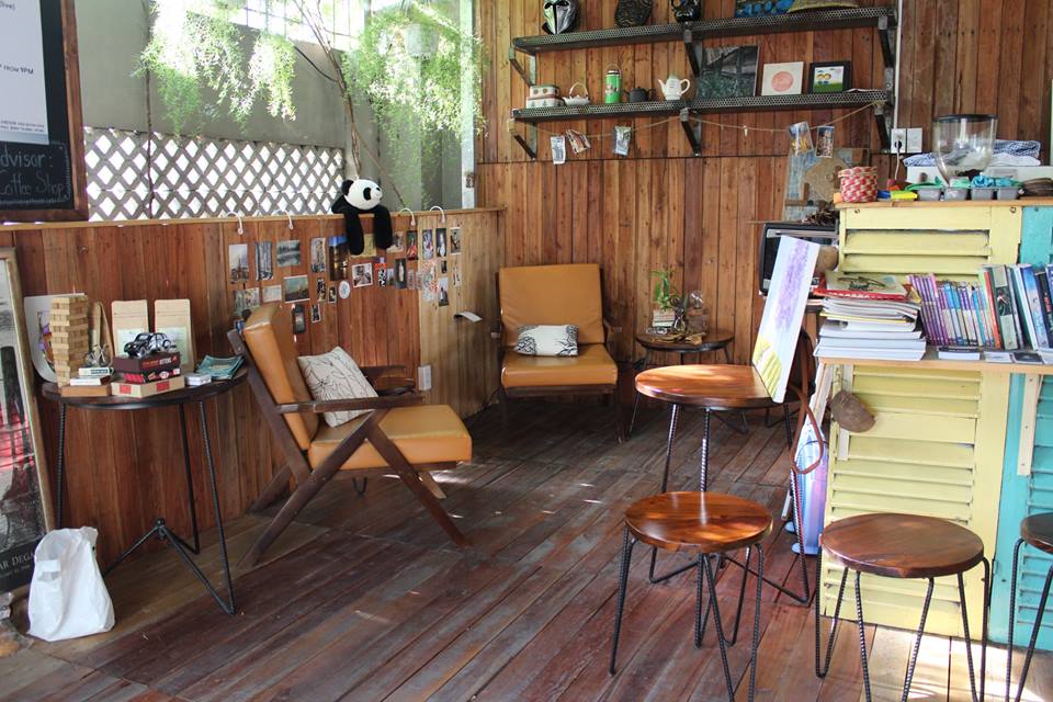 unique cafes in d2
