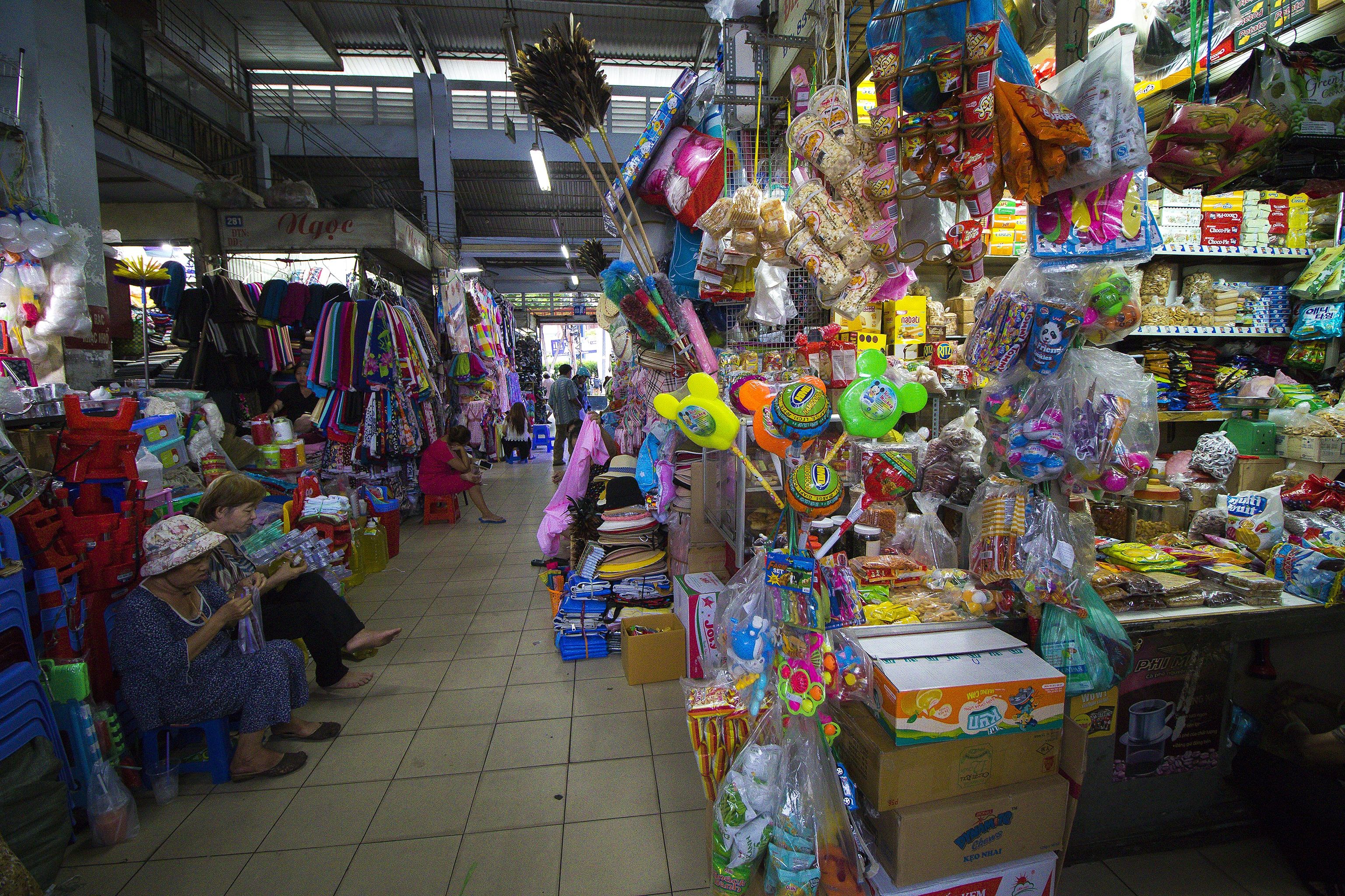 thai-binh-market-saigon